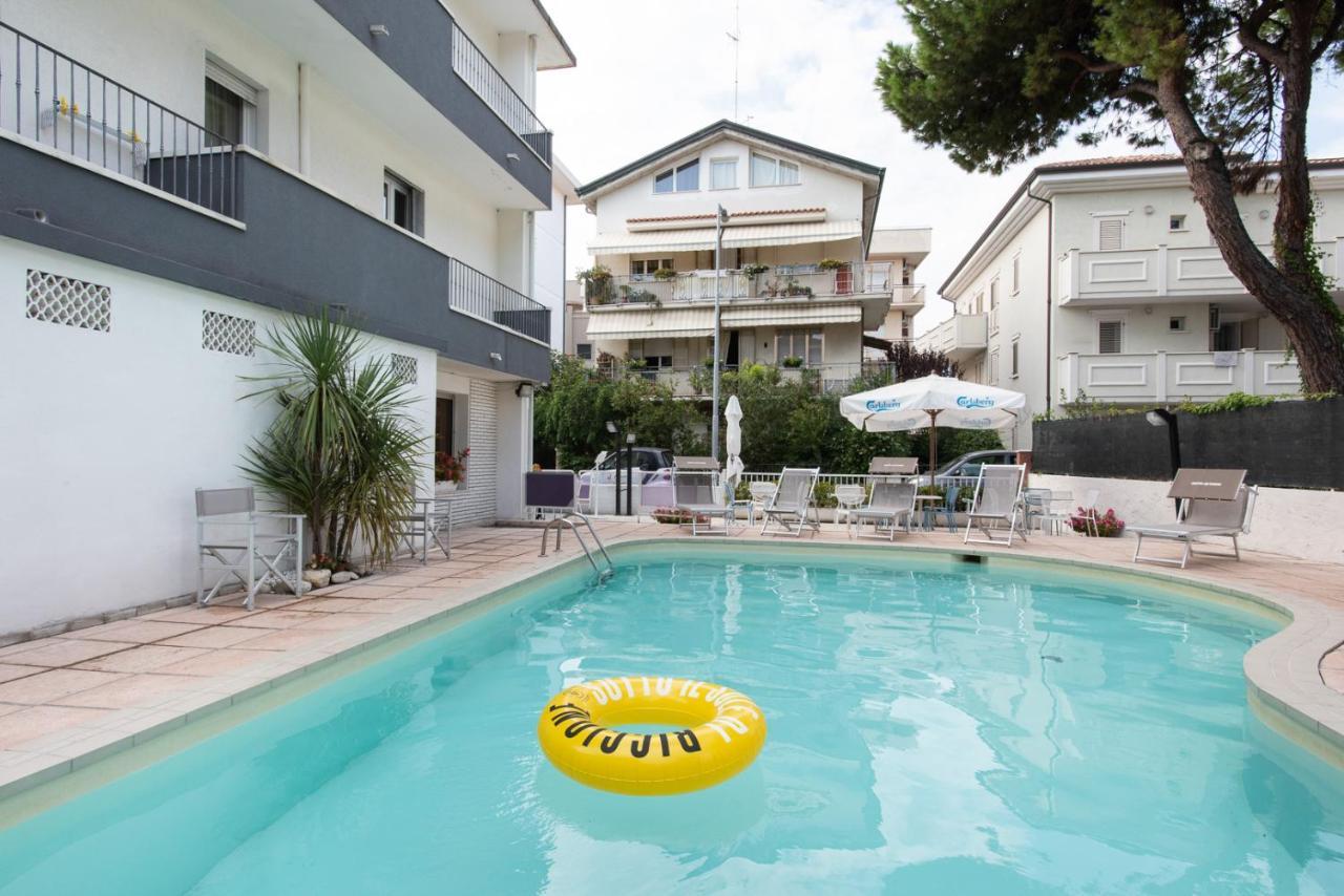 Hotel Consul - Family Hotel ริชโชเน ภายนอก รูปภาพ