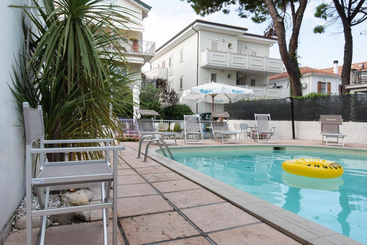 Hotel Consul - Family Hotel ริชโชเน ภายนอก รูปภาพ