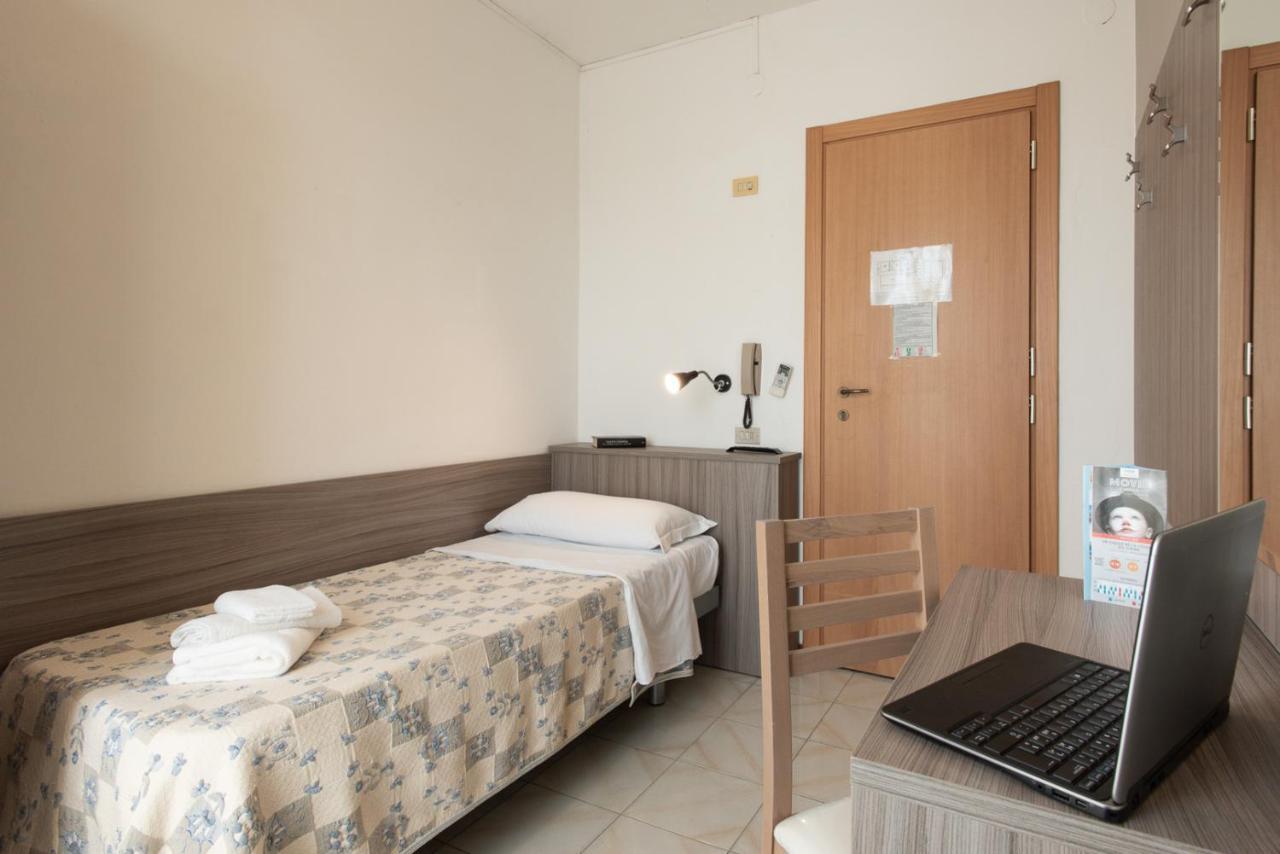 Hotel Consul - Family Hotel ริชโชเน ภายนอก รูปภาพ