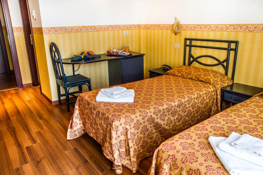 Hotel Consul - Family Hotel ริชโชเน ภายนอก รูปภาพ