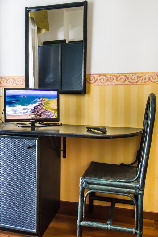 Hotel Consul - Family Hotel ริชโชเน ภายนอก รูปภาพ